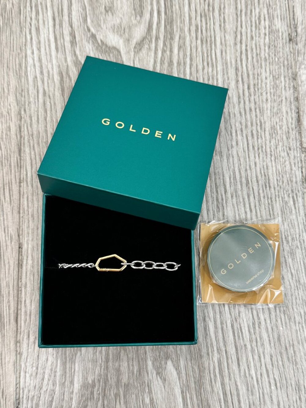 BTS Jungkook Official Golden Bracelet & Golden Phone Grip New Never Worn